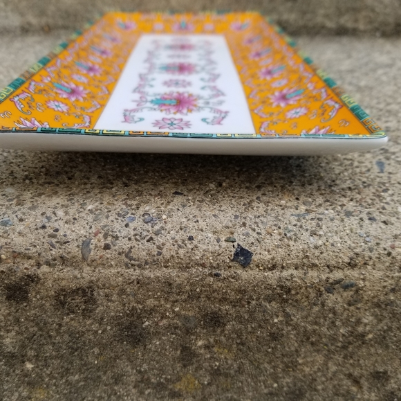 Vibrant ceramic plate - Picture 4 of 4